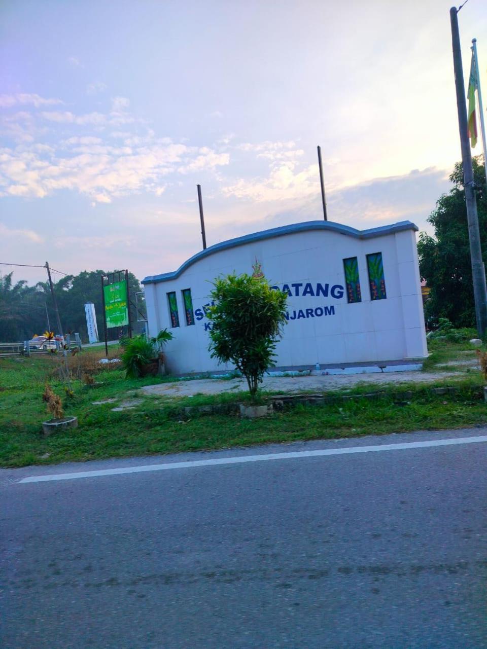 Aiman'S Rose Homestay Teluk Panglima Garang 外观 照片