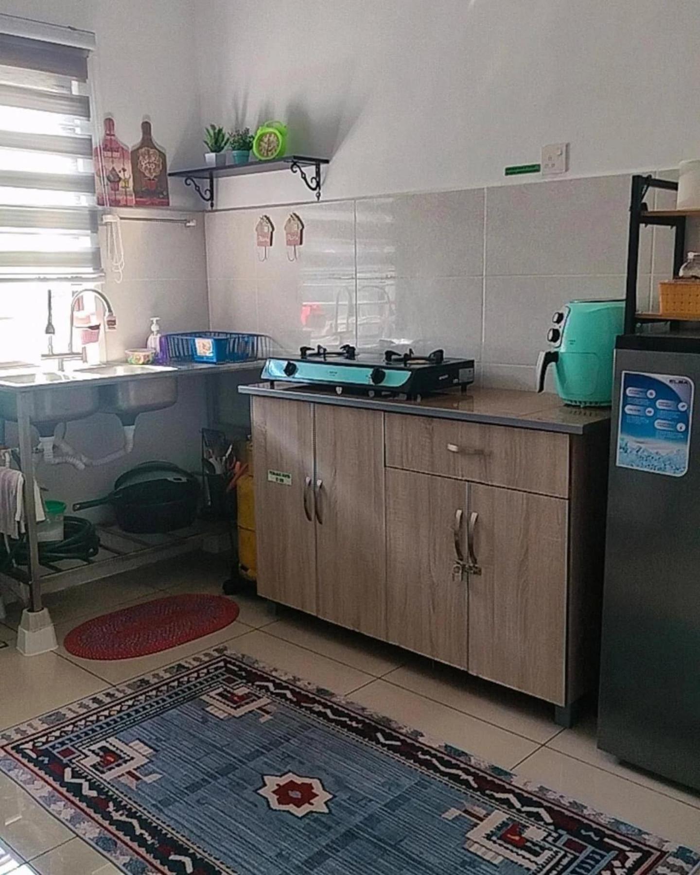Aiman'S Rose Homestay Teluk Panglima Garang 外观 照片